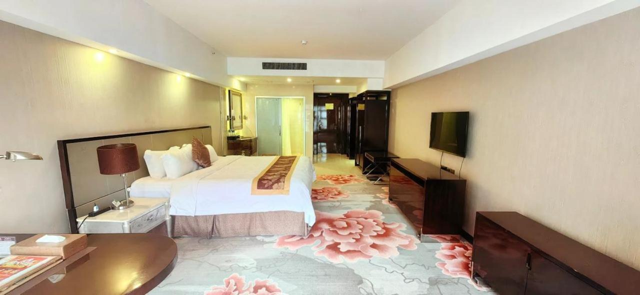 Clayton Hotel-Near Pazhou Exhibition Center Quảng Châu Ngoại thất bức ảnh