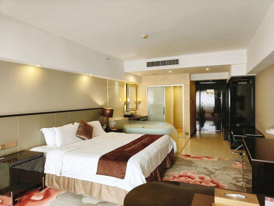 Clayton Hotel-Near Pazhou Exhibition Center Quảng Châu Ngoại thất bức ảnh